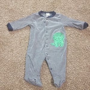 Infant sleepwear footie